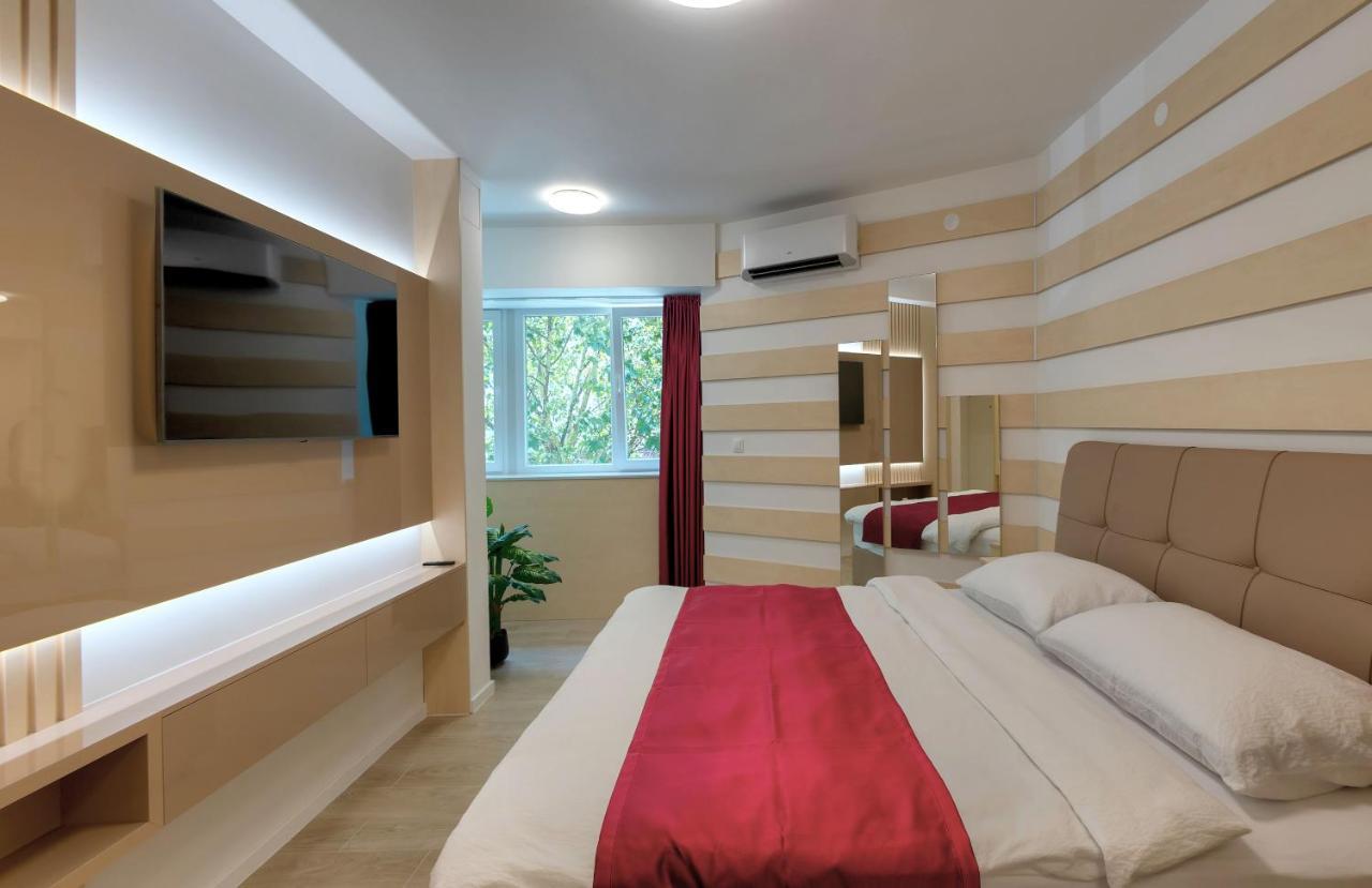 Luxury Studio Yasmine Downtown Mostar Bagian luar foto